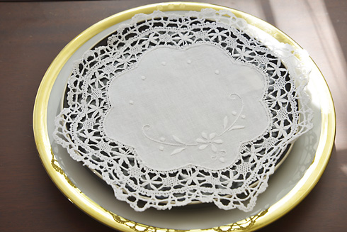 Southern Hearts Cluny Lace Doilies. 9" Round. 6 pieces